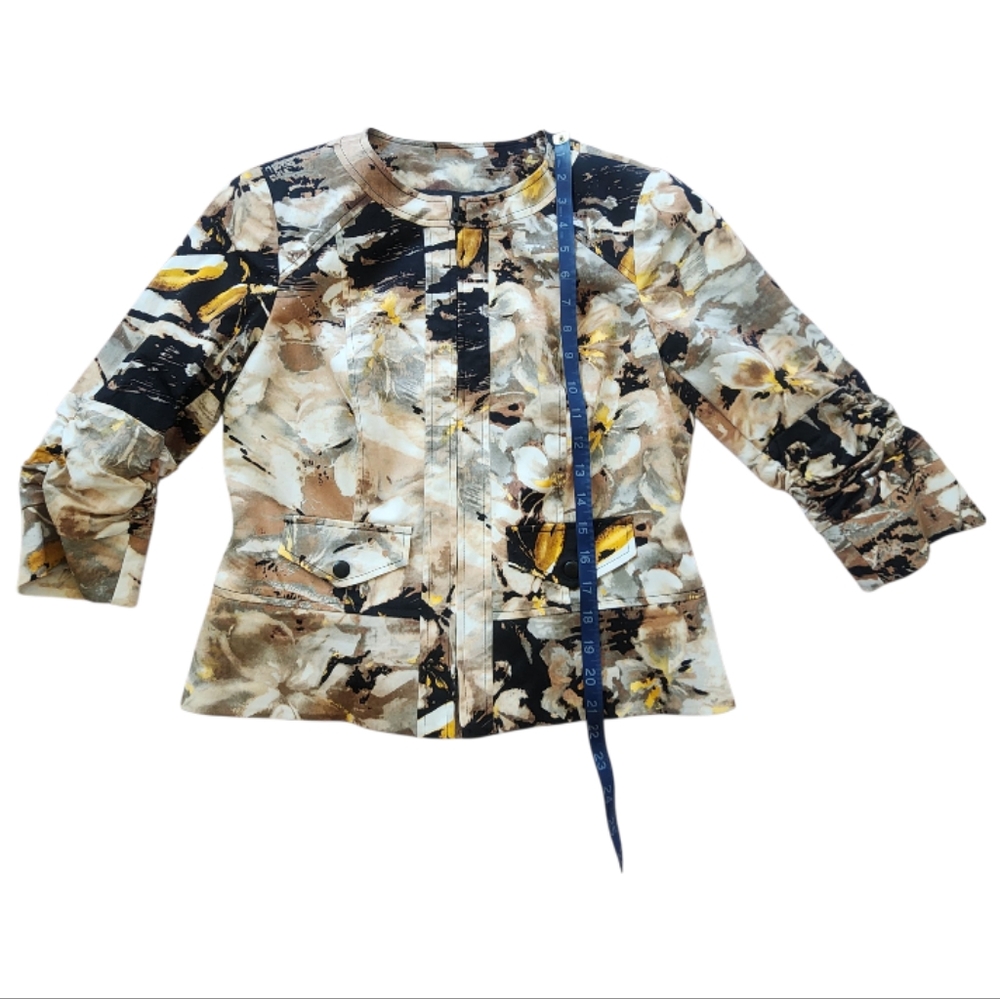 Floral Patterned Jacket - Picture 5 of 10